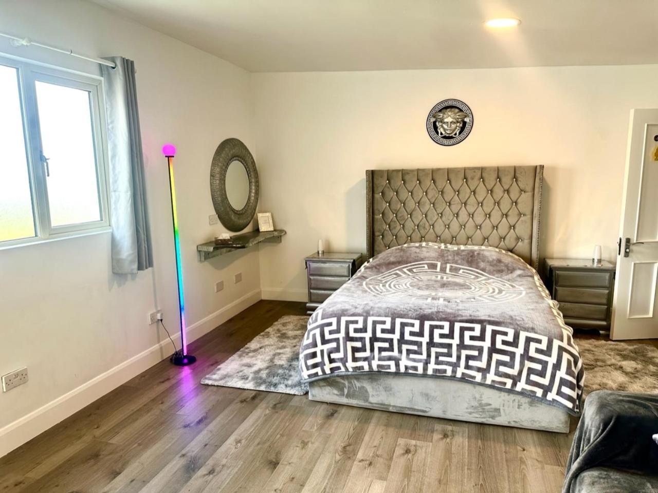 Kildare Luxury Suites Kültér fotó