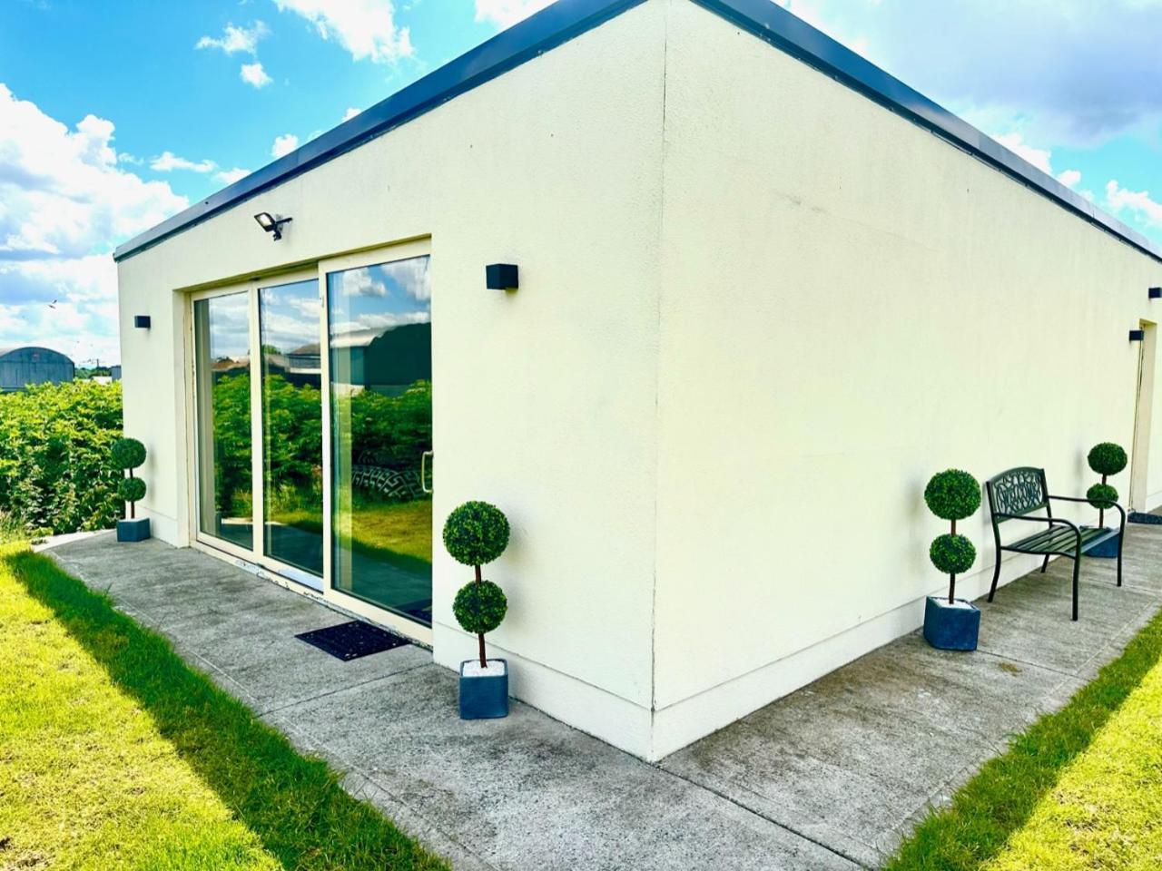 Kildare Luxury Suites Kültér fotó