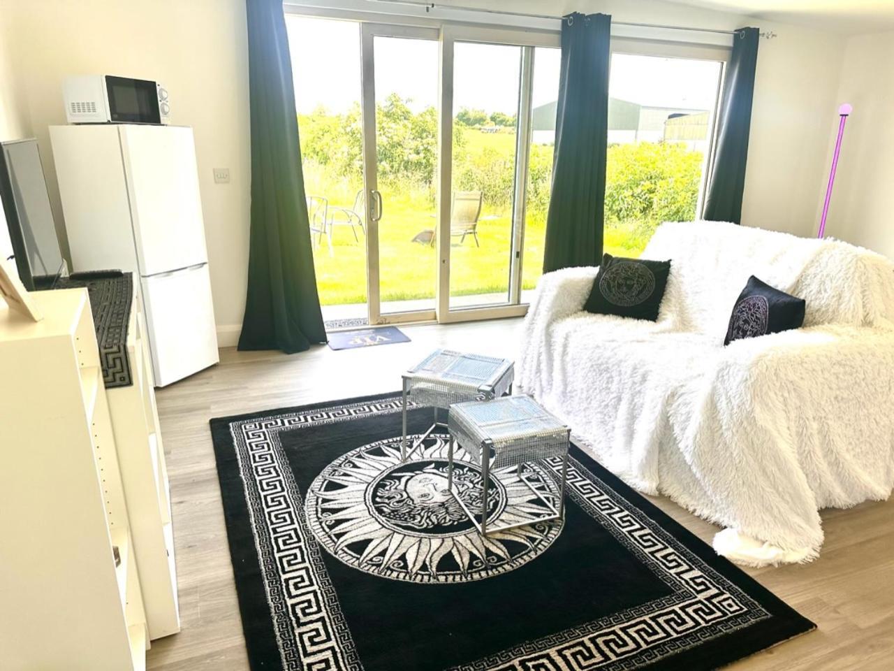 Kildare Luxury Suites Kültér fotó